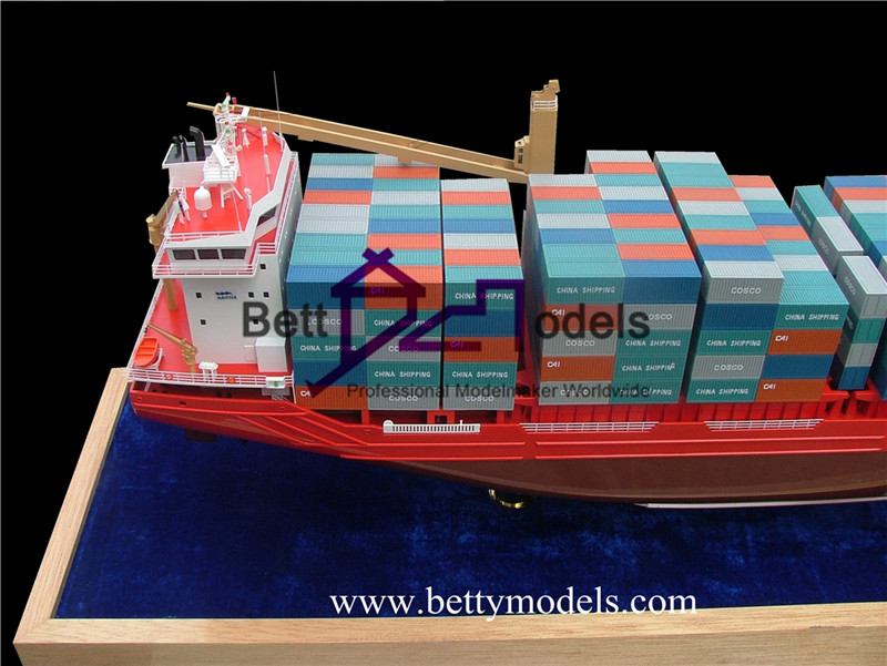 container ship models 